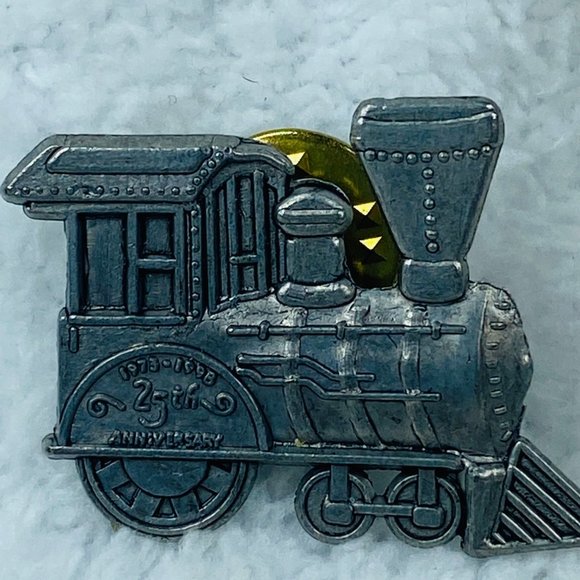 HMK Jewelry - 1998 HMK Train 25th Anniversary Tie Tack Pin Pewter Silver Color Steam Engine